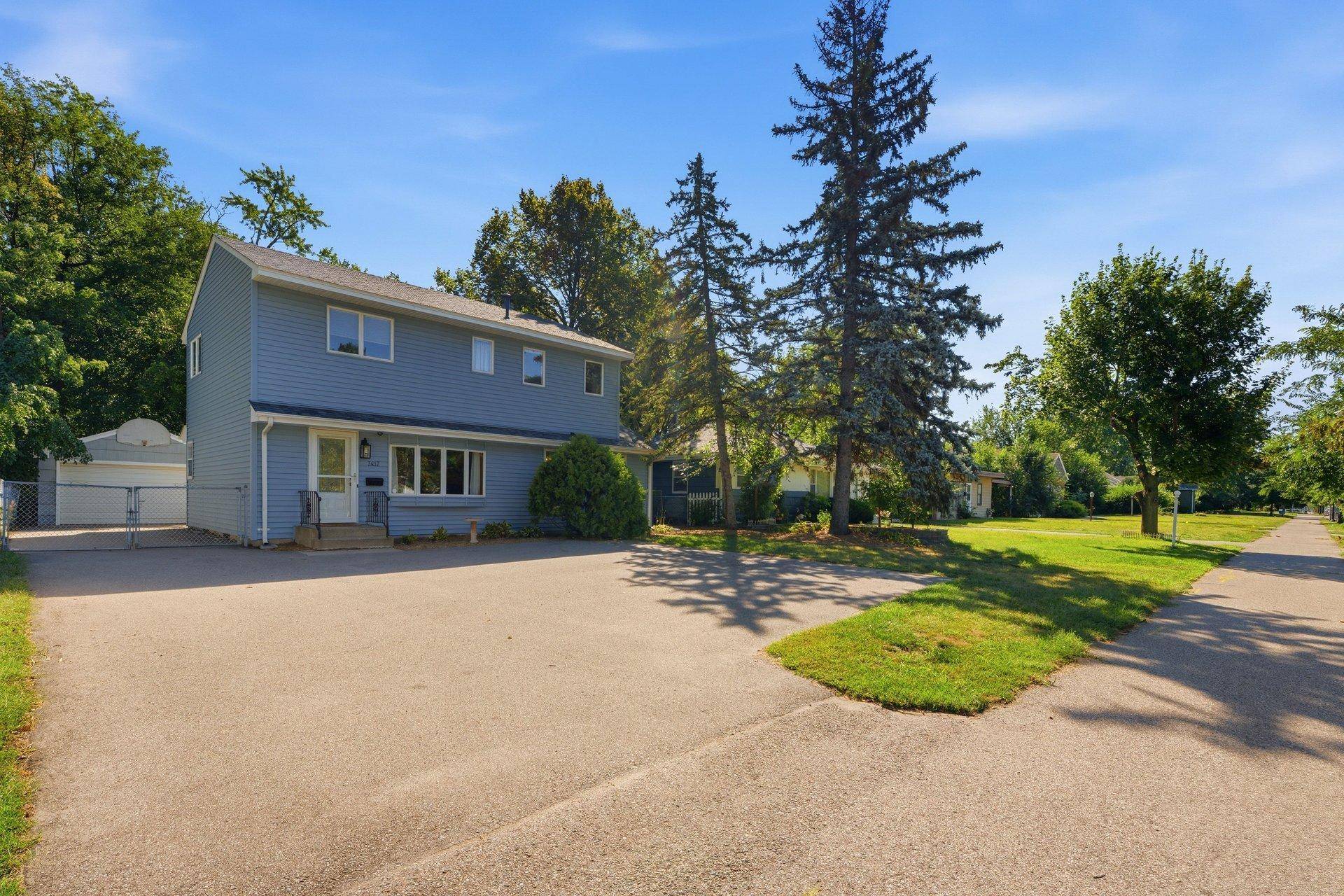 7417 Portland AVE S, Richfield, MN 55423