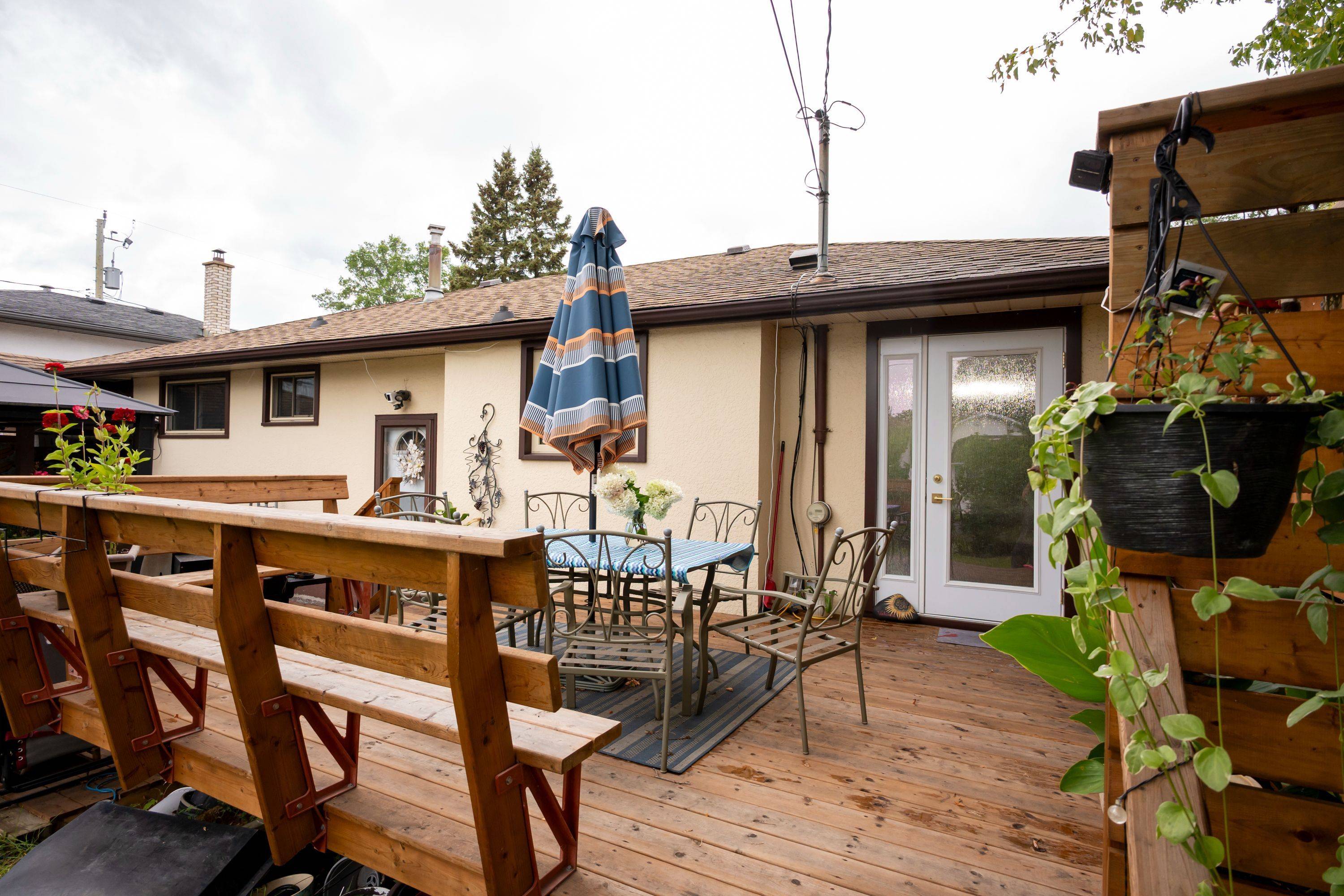 159 Hogarth ST, Thunder Bay, ON P7A 7H1