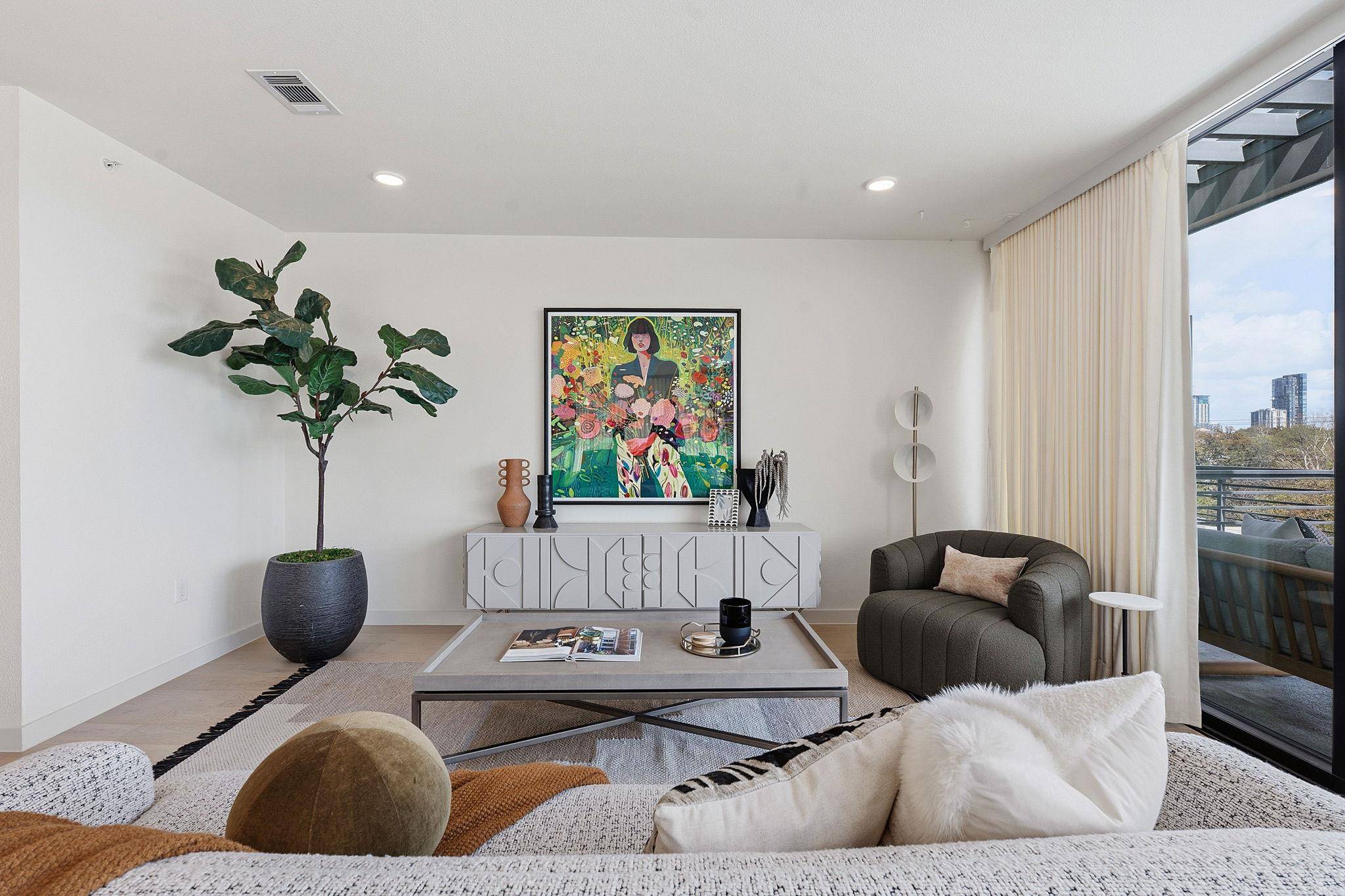 1600 S 1st ST #410, Austin, TX 78704