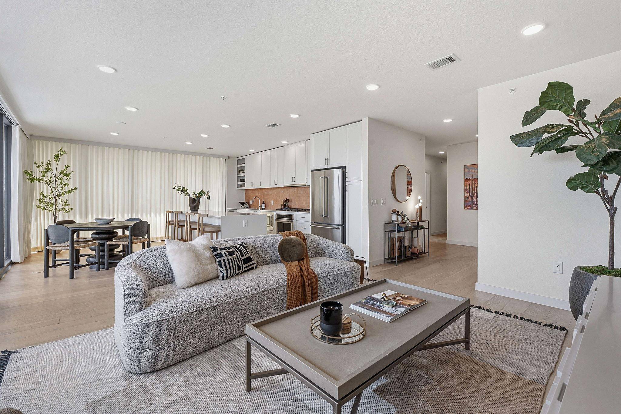 1600 S 1st ST #410, Austin, TX 78704