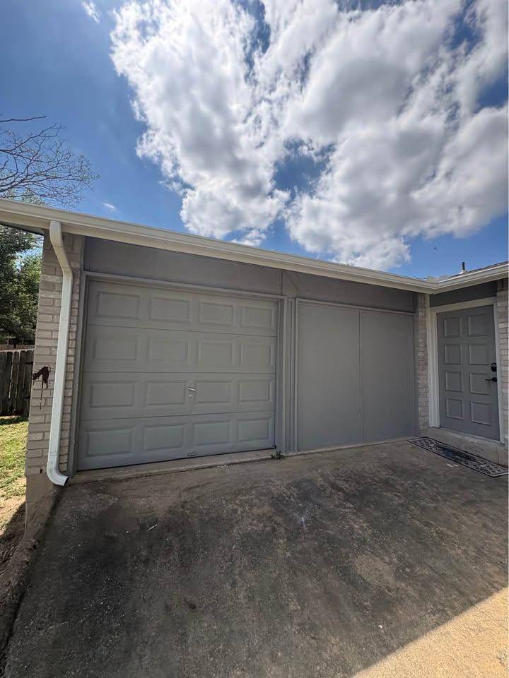 4009 Hillside DR, Round Rock, TX 78681