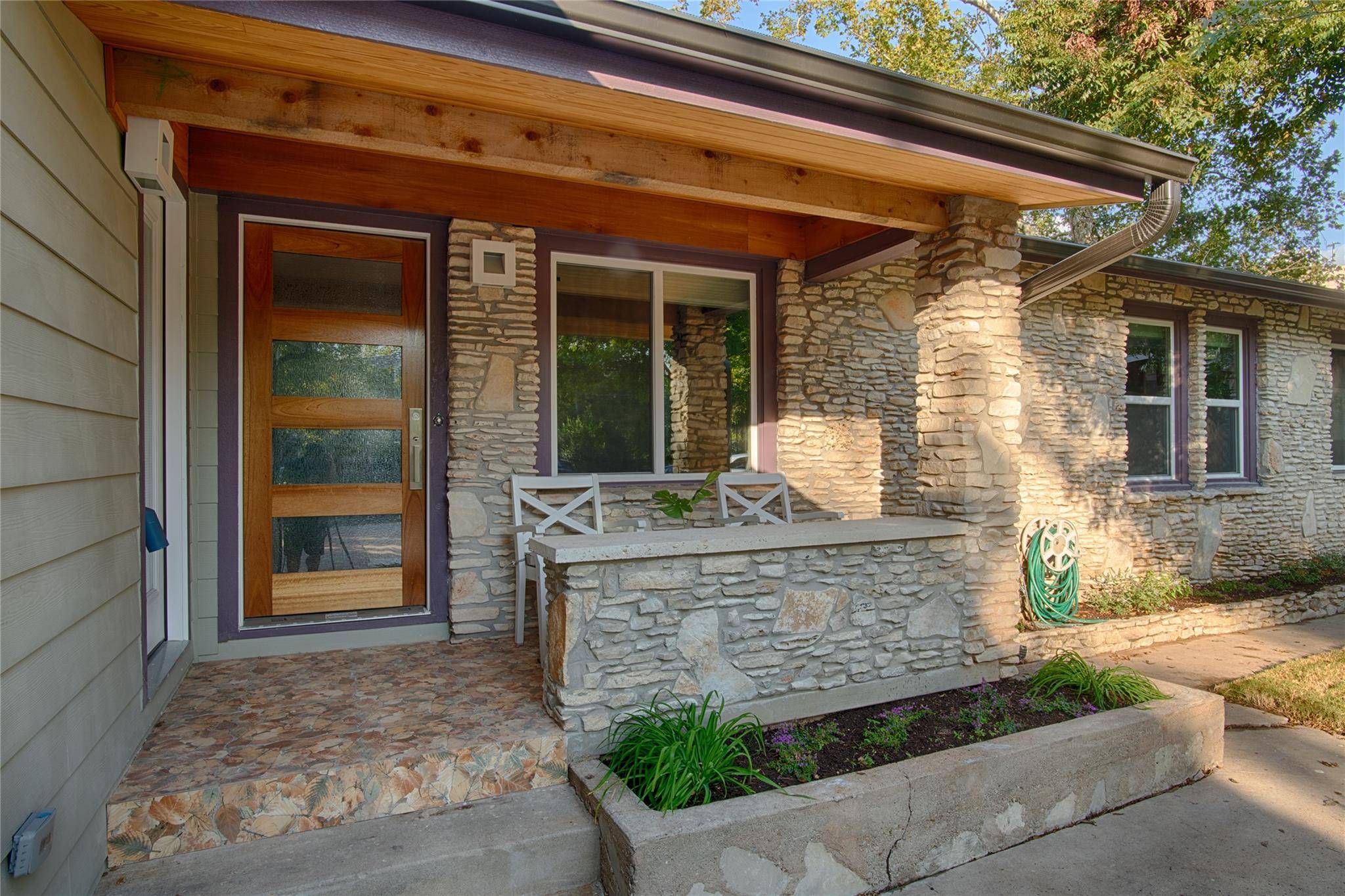 1000 W Saint Johns Ave, Austin, TX 78757