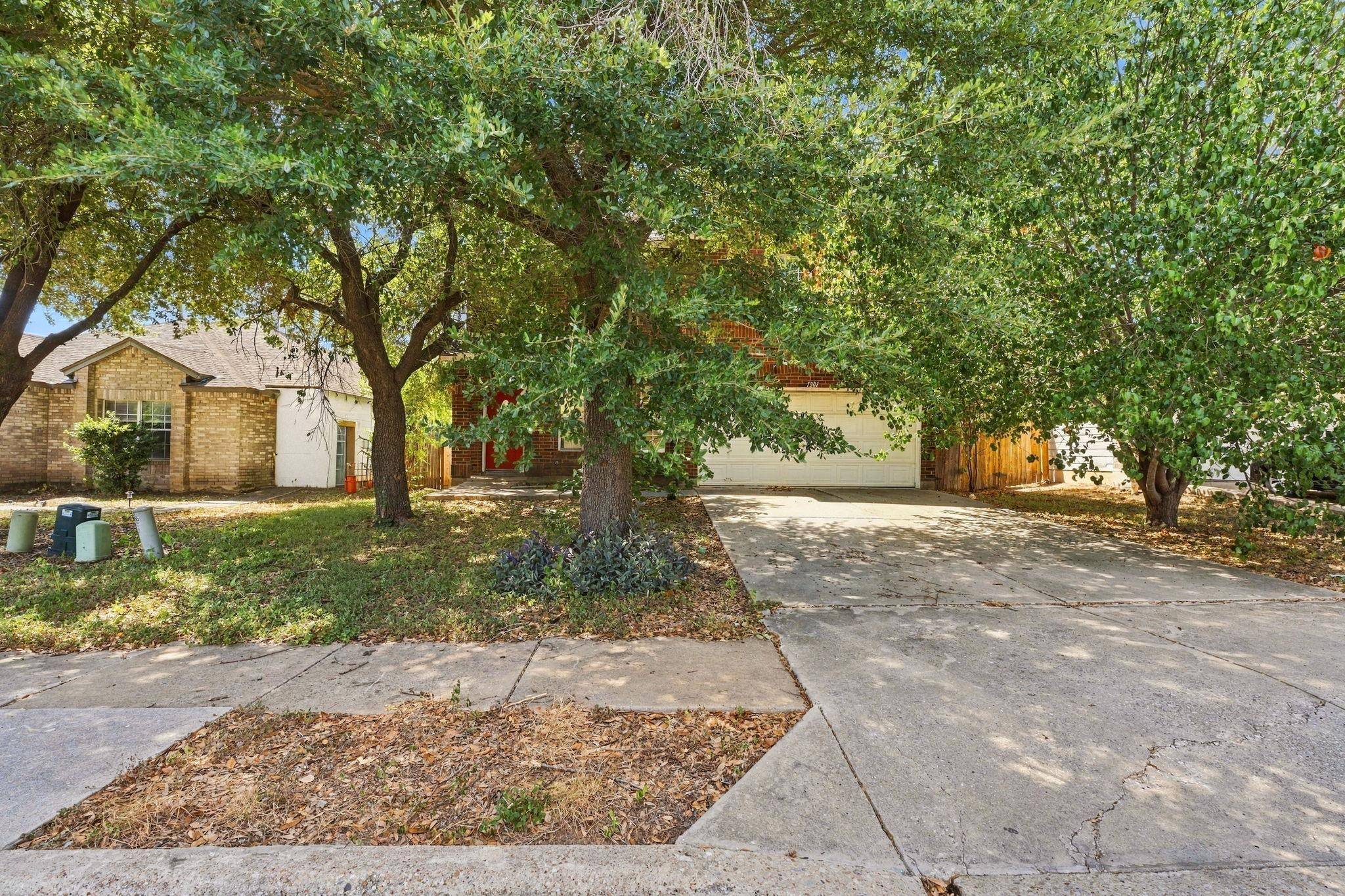 1301 Deerhound PL, Round Rock, TX 78664