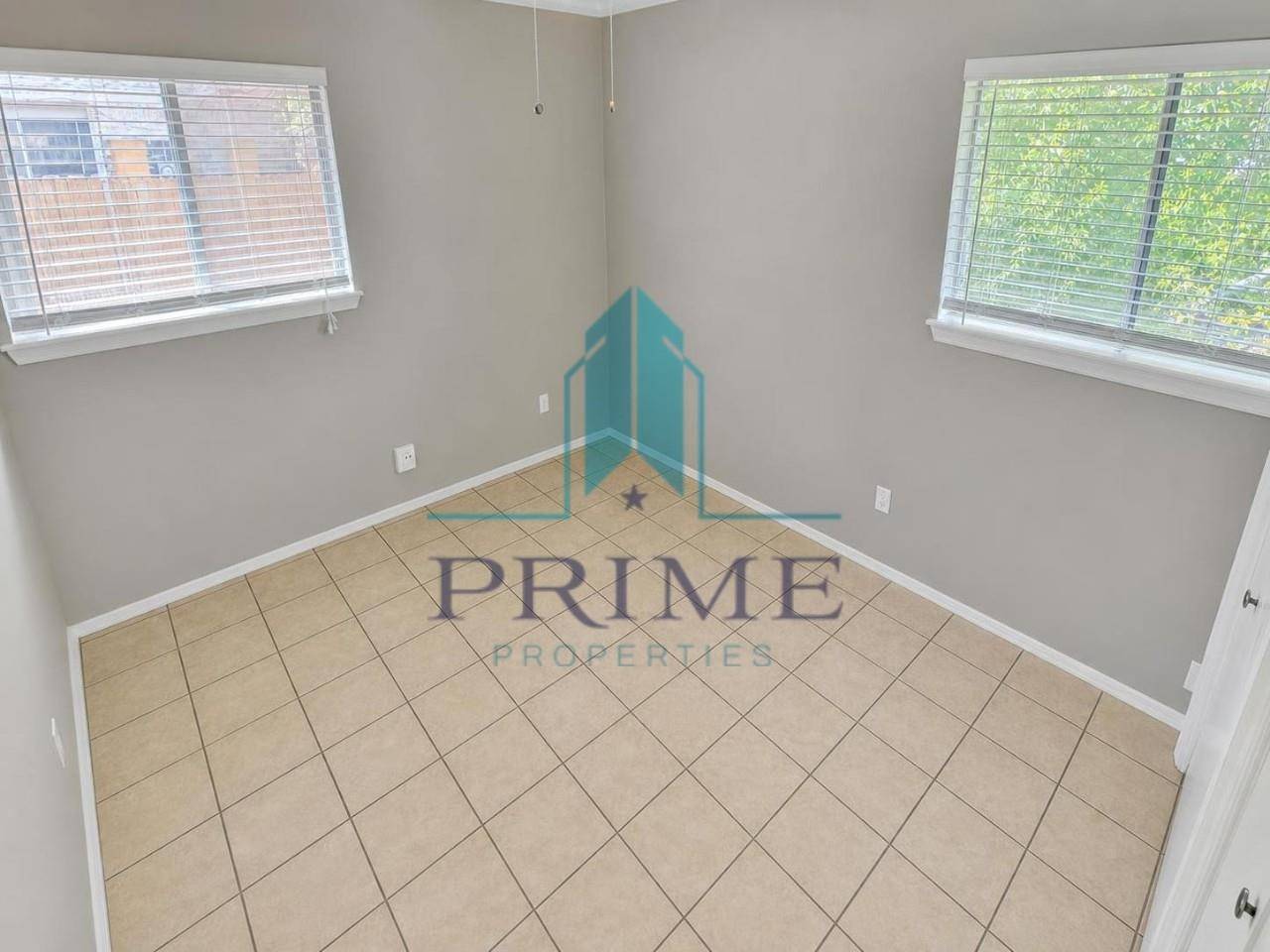 9900 Randall DR, Austin, TX 78753