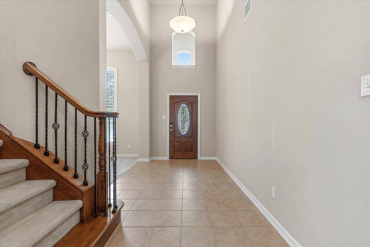13812 Long Shadow DR, Manor, TX 78653