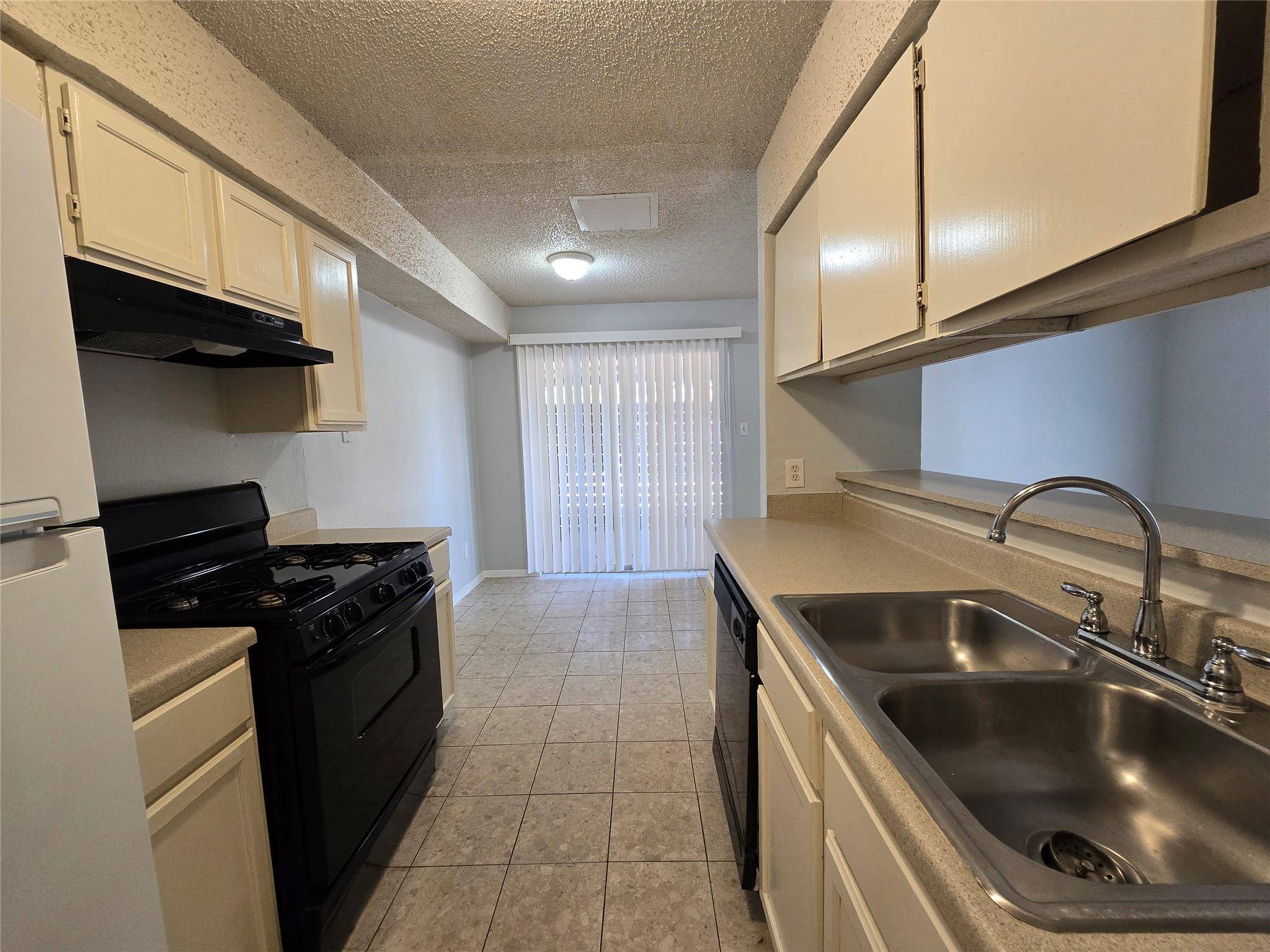 1309 Southport DR #D, Austin, TX 78704