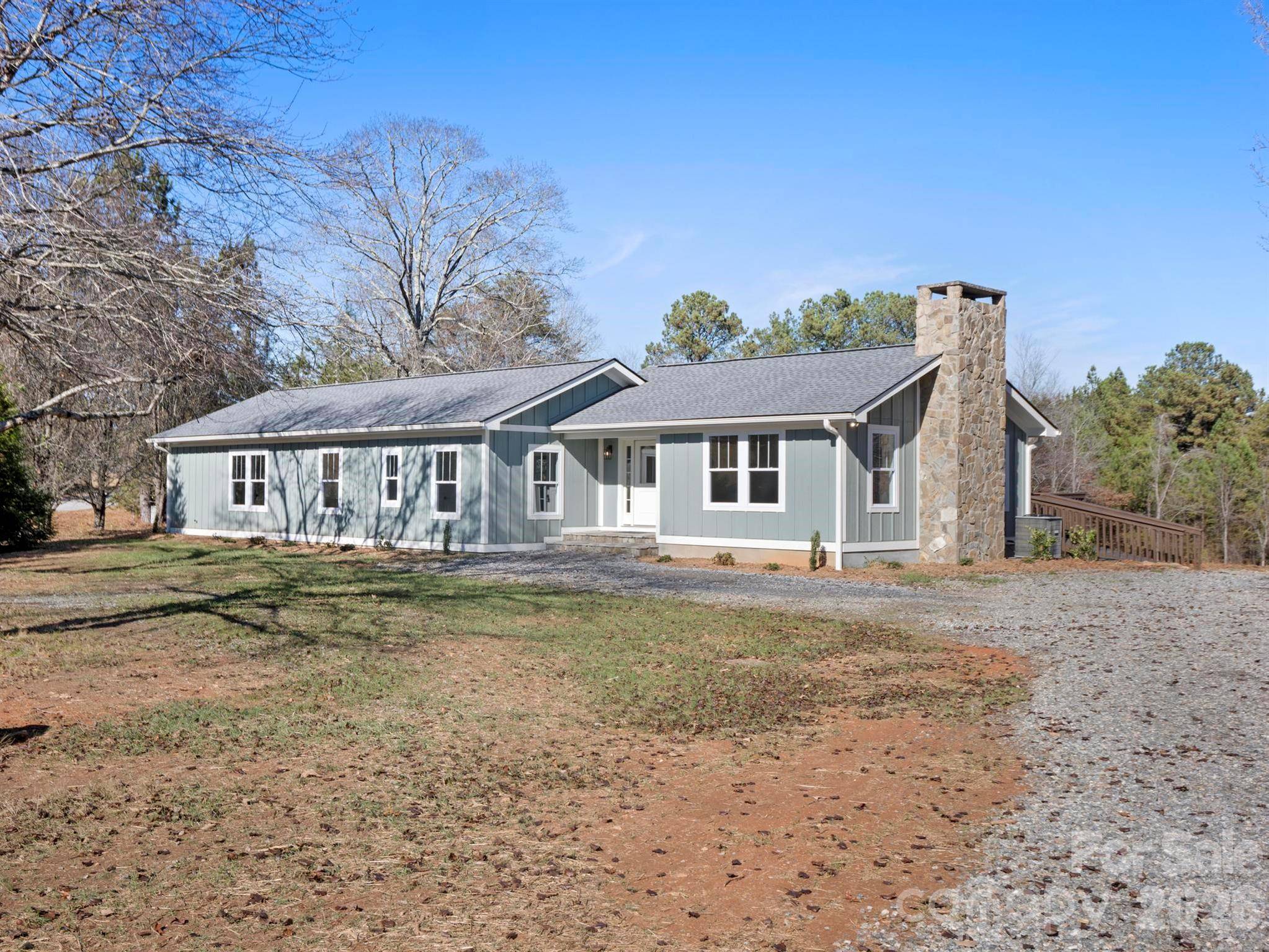 100 Gilbert RD, Columbus, NC 28722