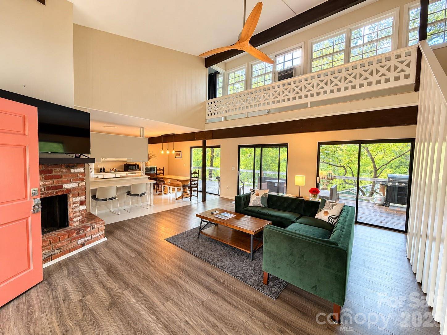 486 Oxford RD, Lake Junaluska, NC 28745
