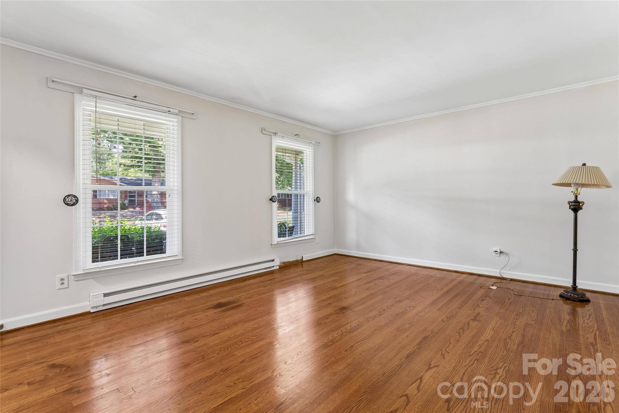 6408 Spring Garden LN, Charlotte, NC 28213