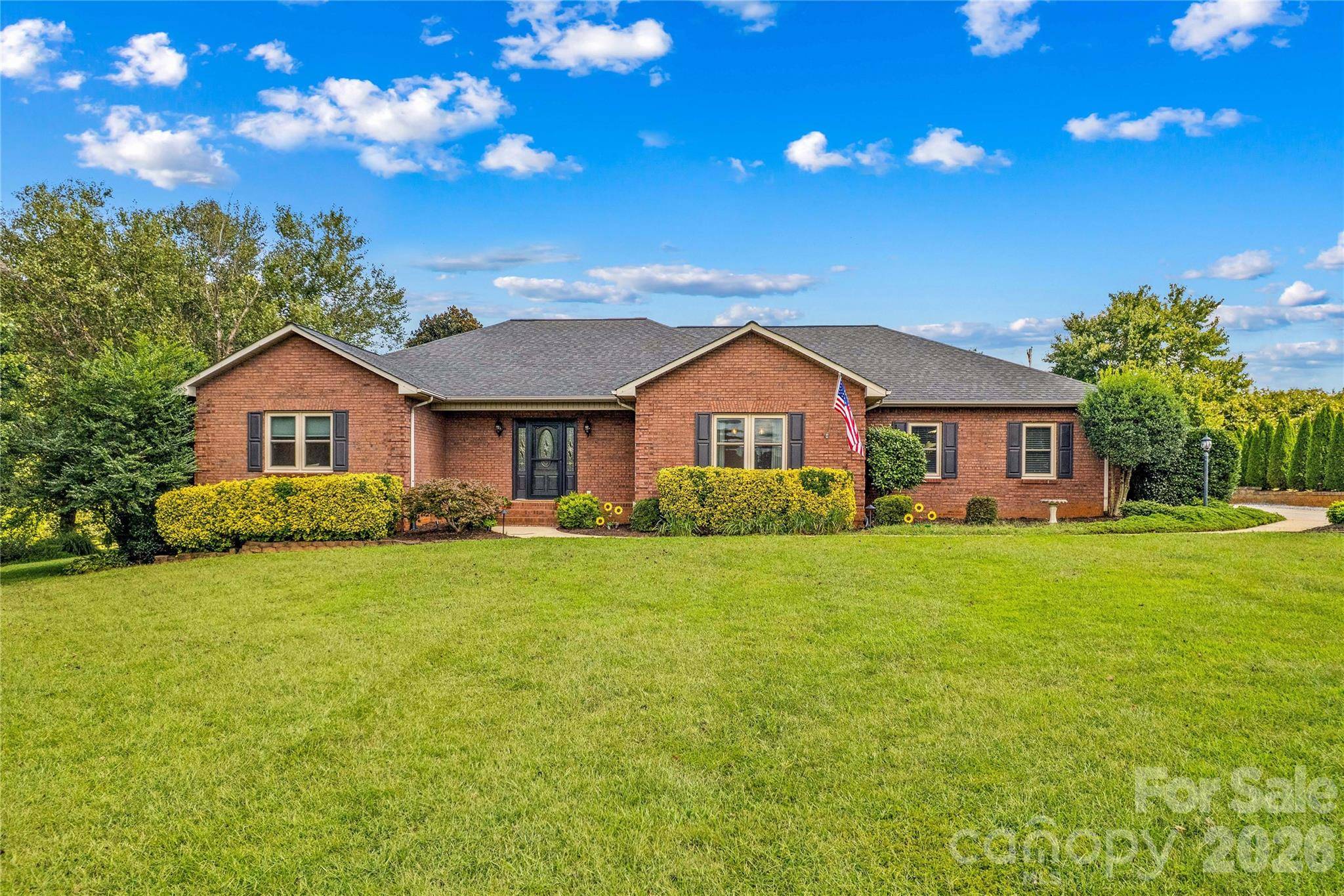 110 Dobbs DR, Statesville, NC 28625