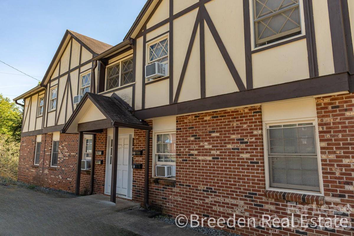 215 N Anderson ST, Morganton, NC 28655