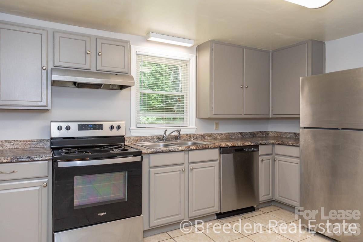 224 N Anderson ST, Morganton, NC 28655
