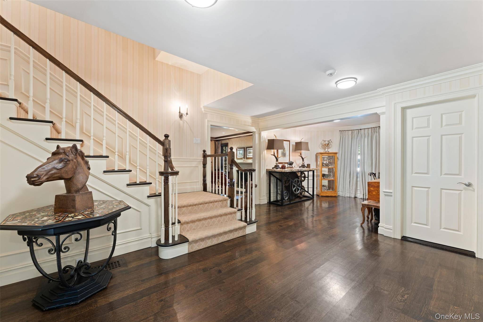 10 Broadmoor RD, Scarsdale, NY 10583
