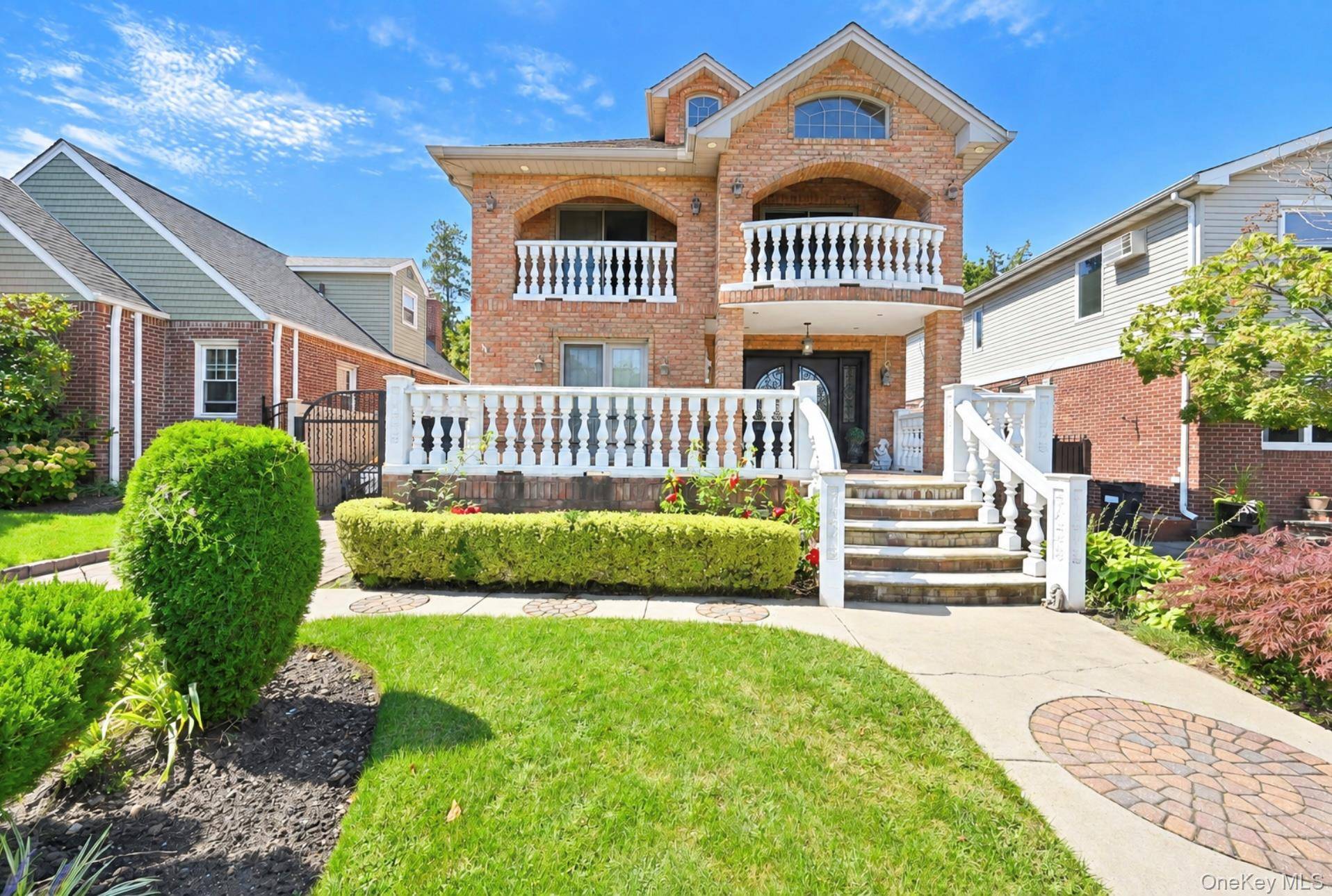 58-12 202nd ST, Bayside, NY 11364