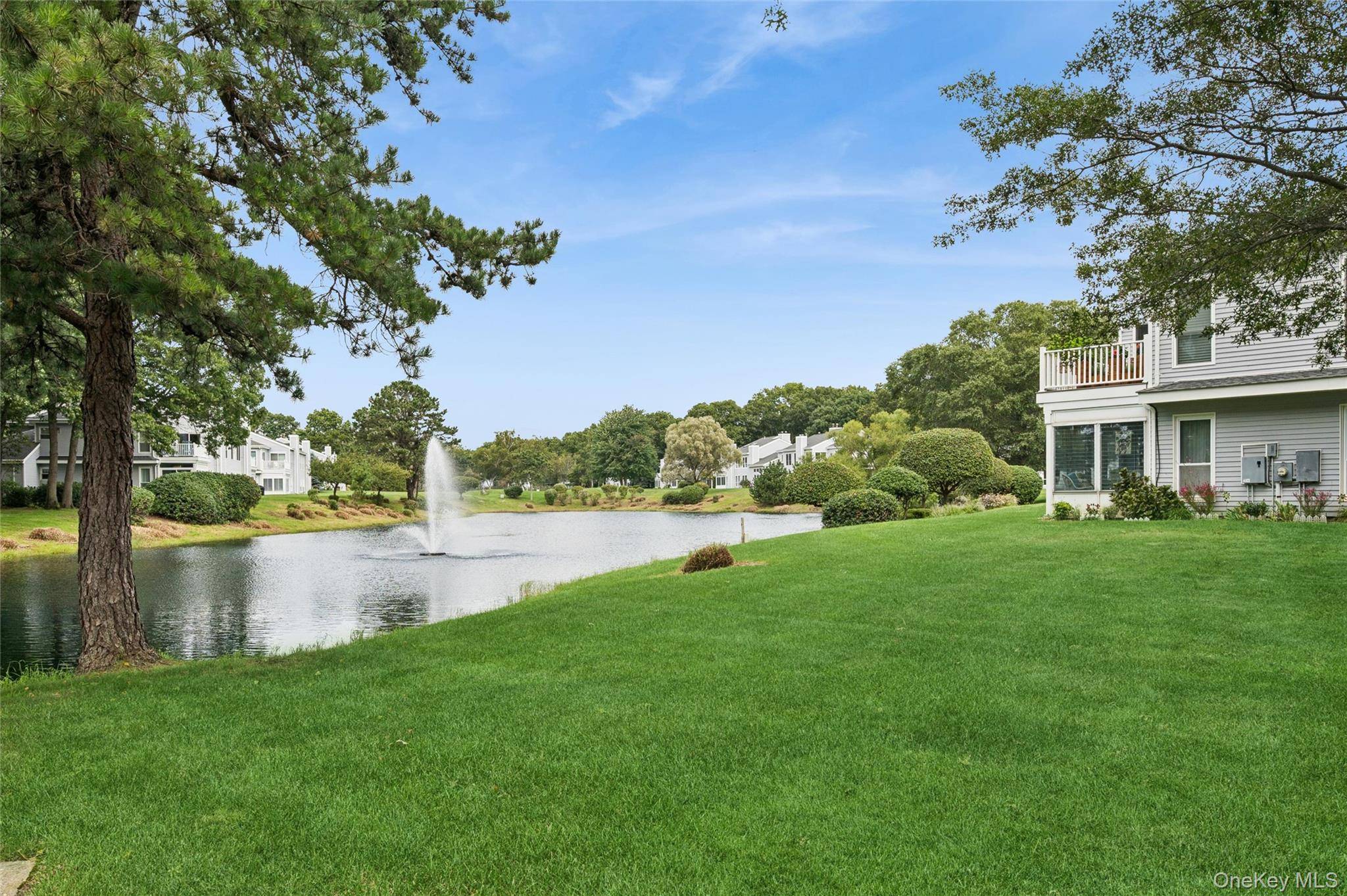 90 Hampton Vista DR, Manorville, NY 11949