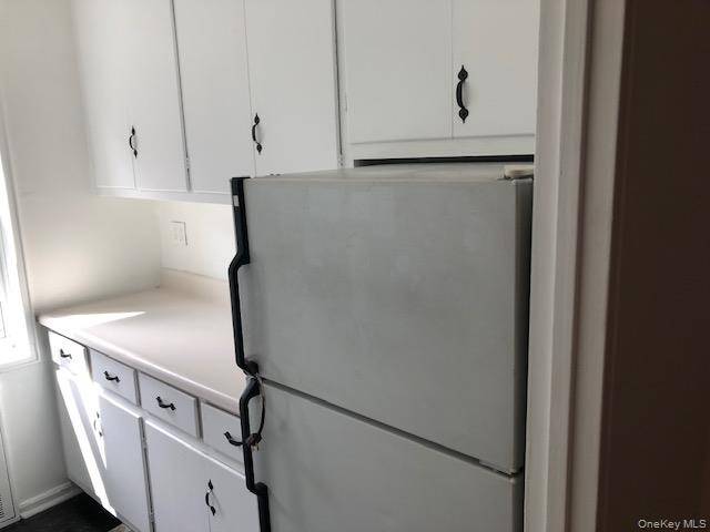 30 Ehrbar AVE #306, Mount Vernon, NY 10552