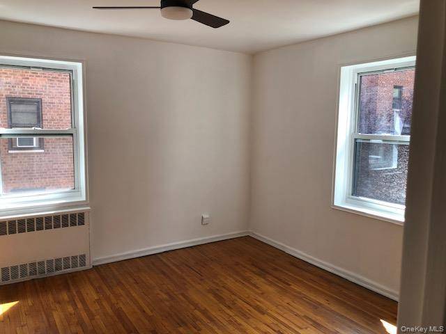 30 Ehrbar AVE #306, Mount Vernon, NY 10552