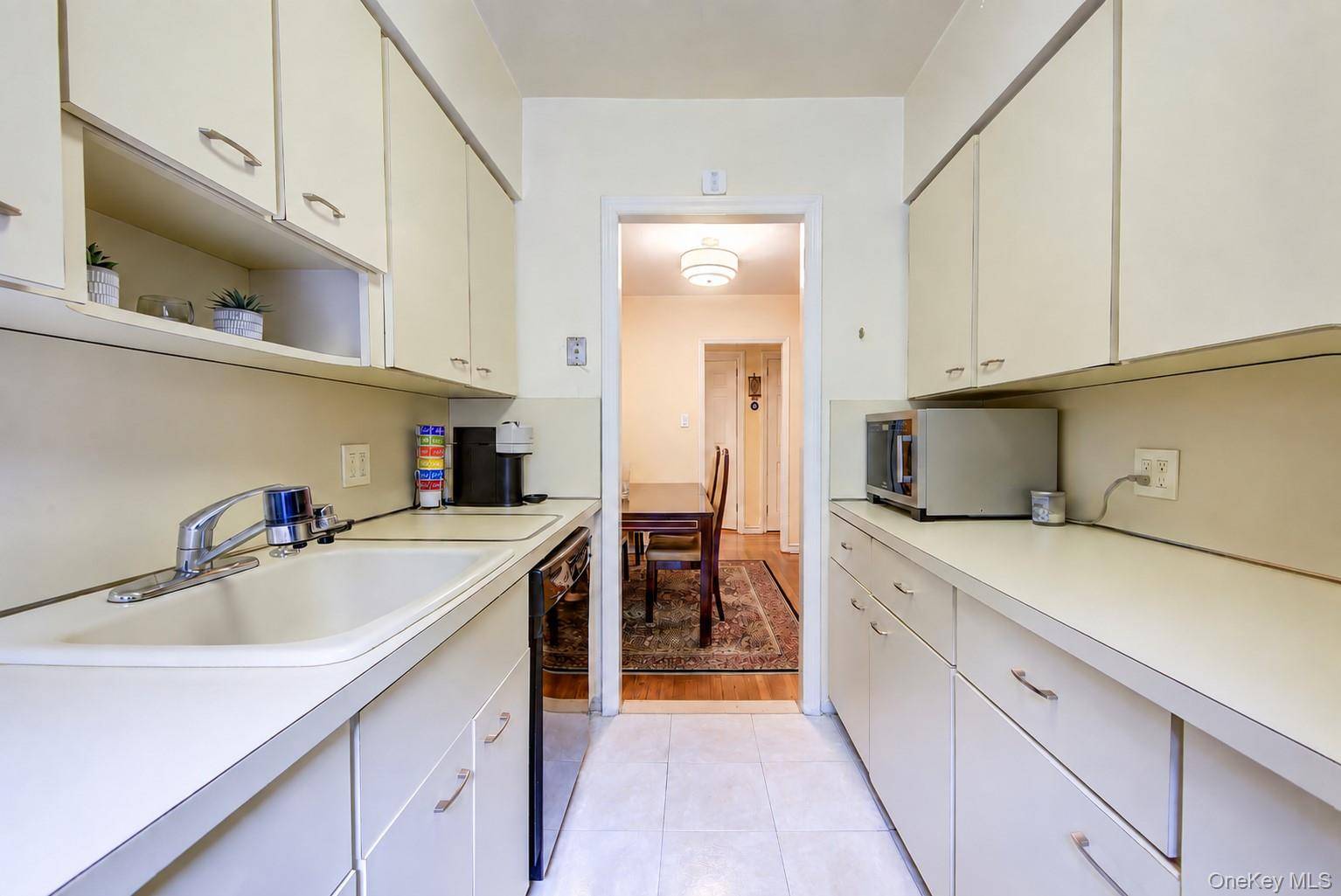 77-11 35th AVE #1S, Jackson Heights, NY 11372