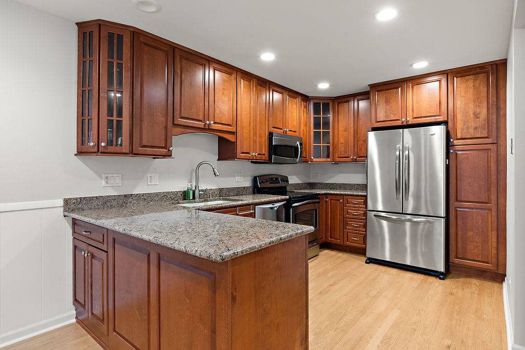 4 Harrogate On Oxford, Rolling Meadows, IL 60008