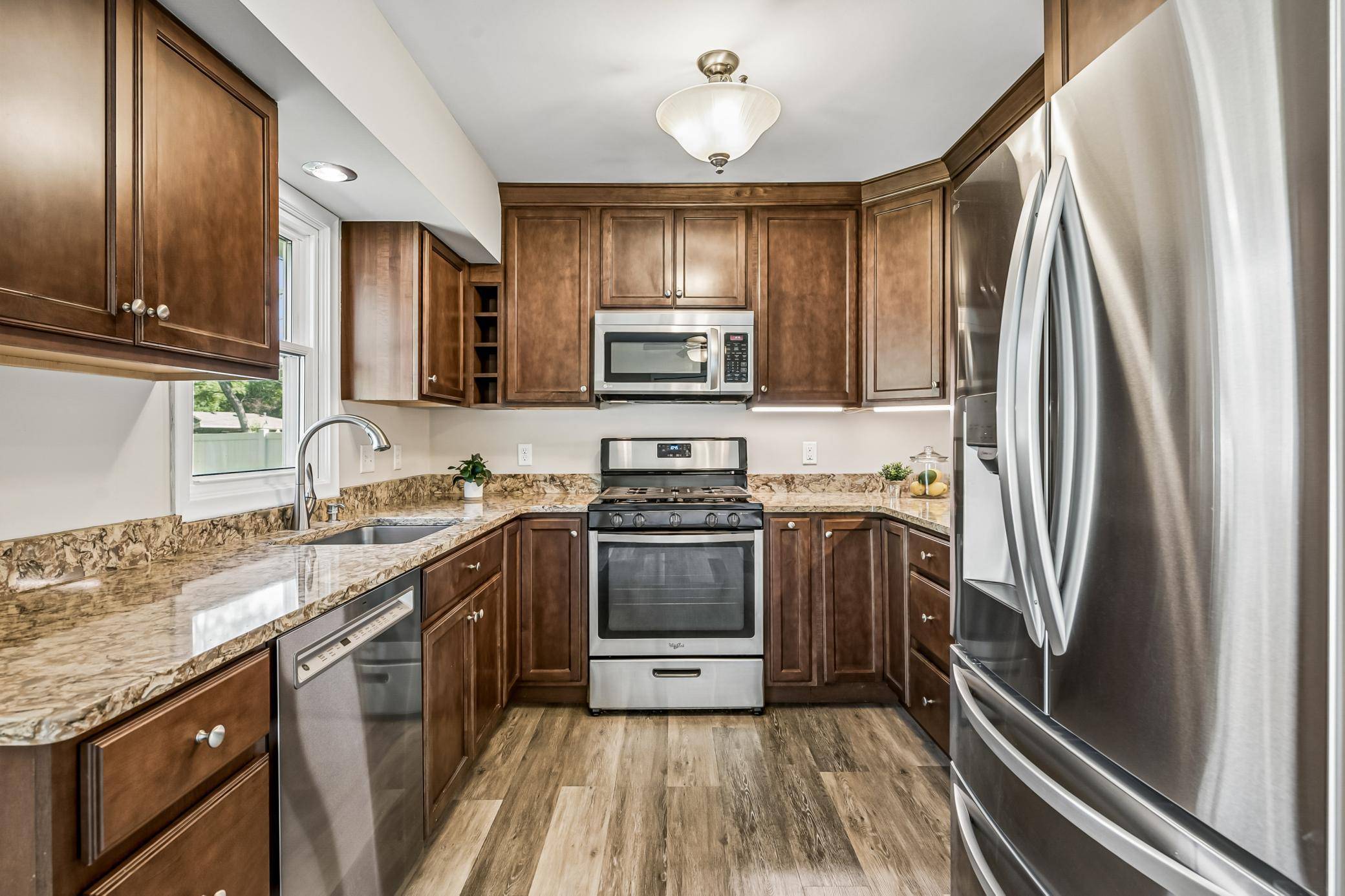 91 65 1/2 WAY NE, Fridley, MN 55432