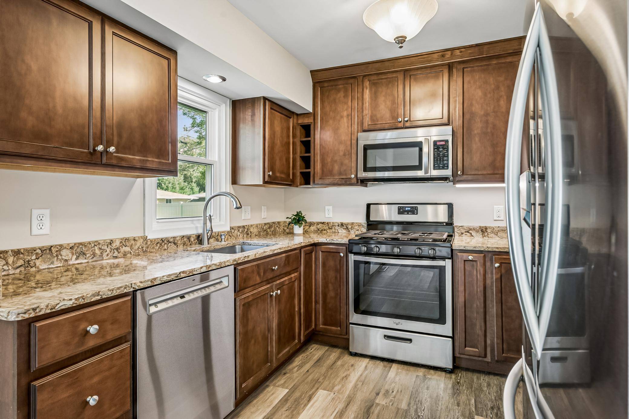 91 65 1/2 WAY NE, Fridley, MN 55432