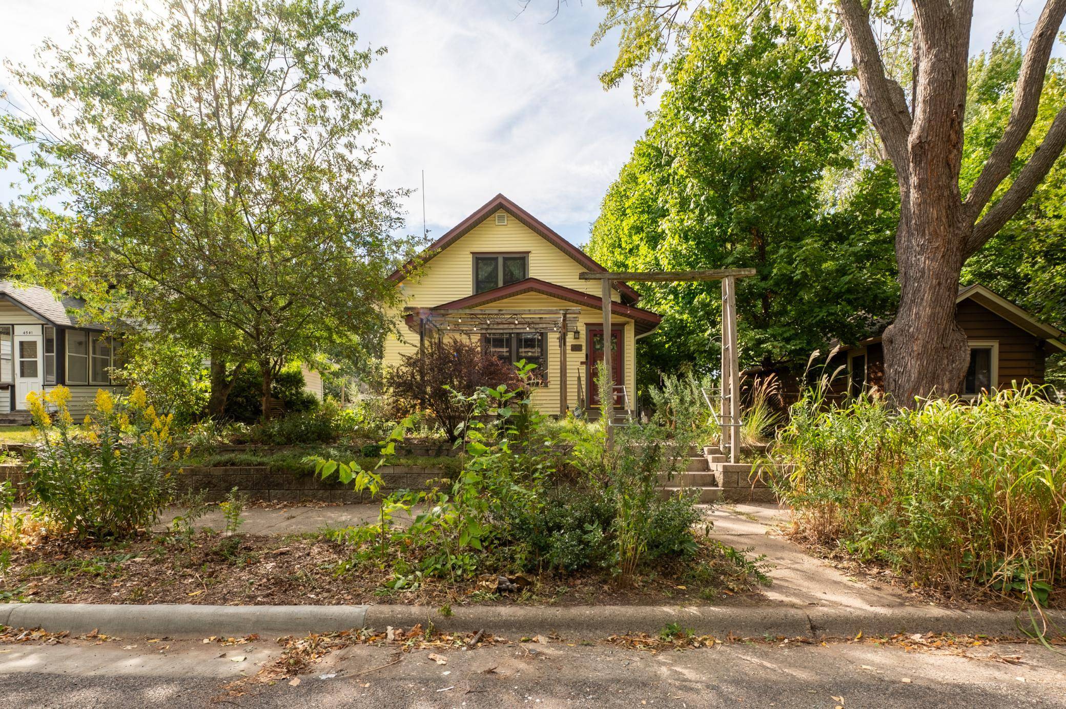 4543 Oliver AVE N, Minneapolis, MN 55412