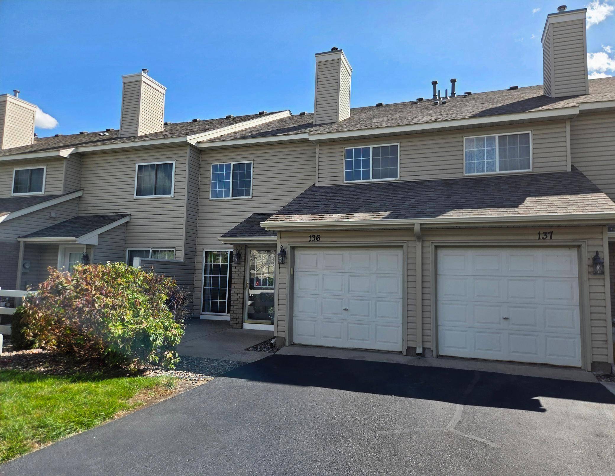 13151 Meadowood WAY NW #136NW, Coon Rapids, MN 55448