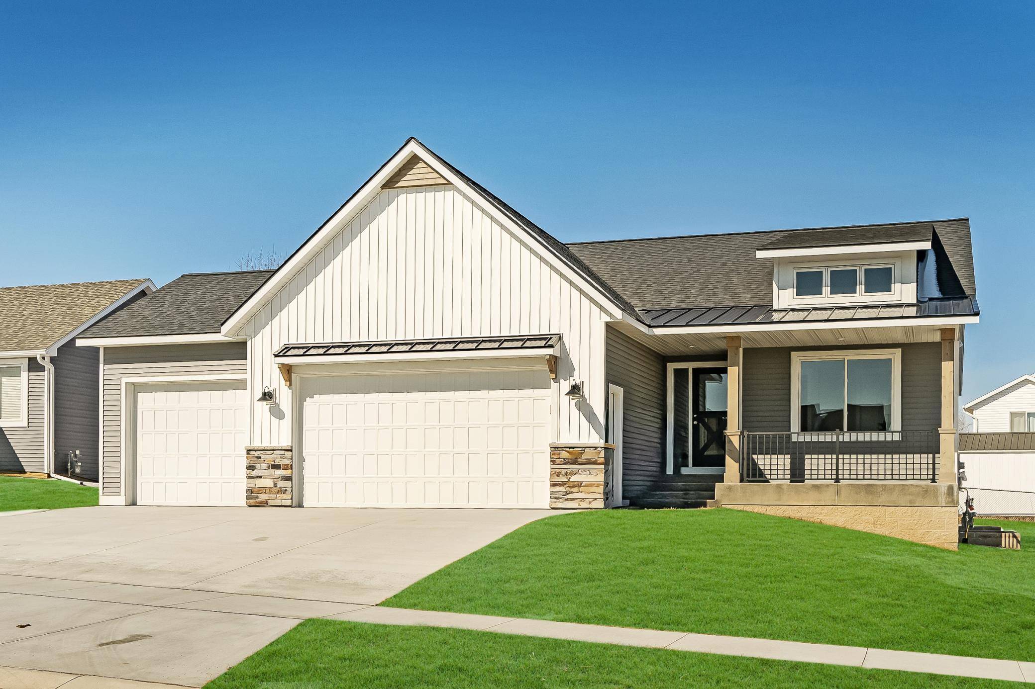 1830 Brandt DR NE, Byron, MN 55920