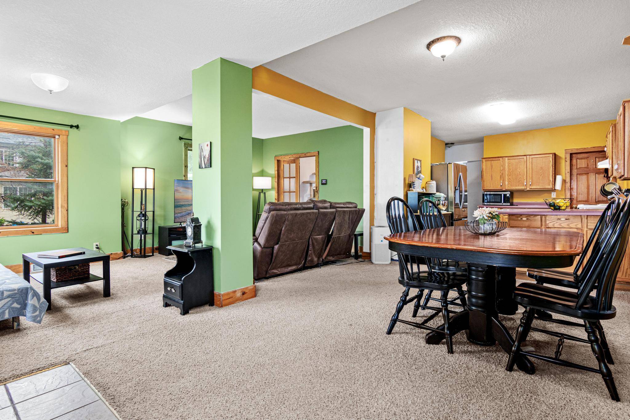 1104 Main ST W, Silver Lake, MN 55381