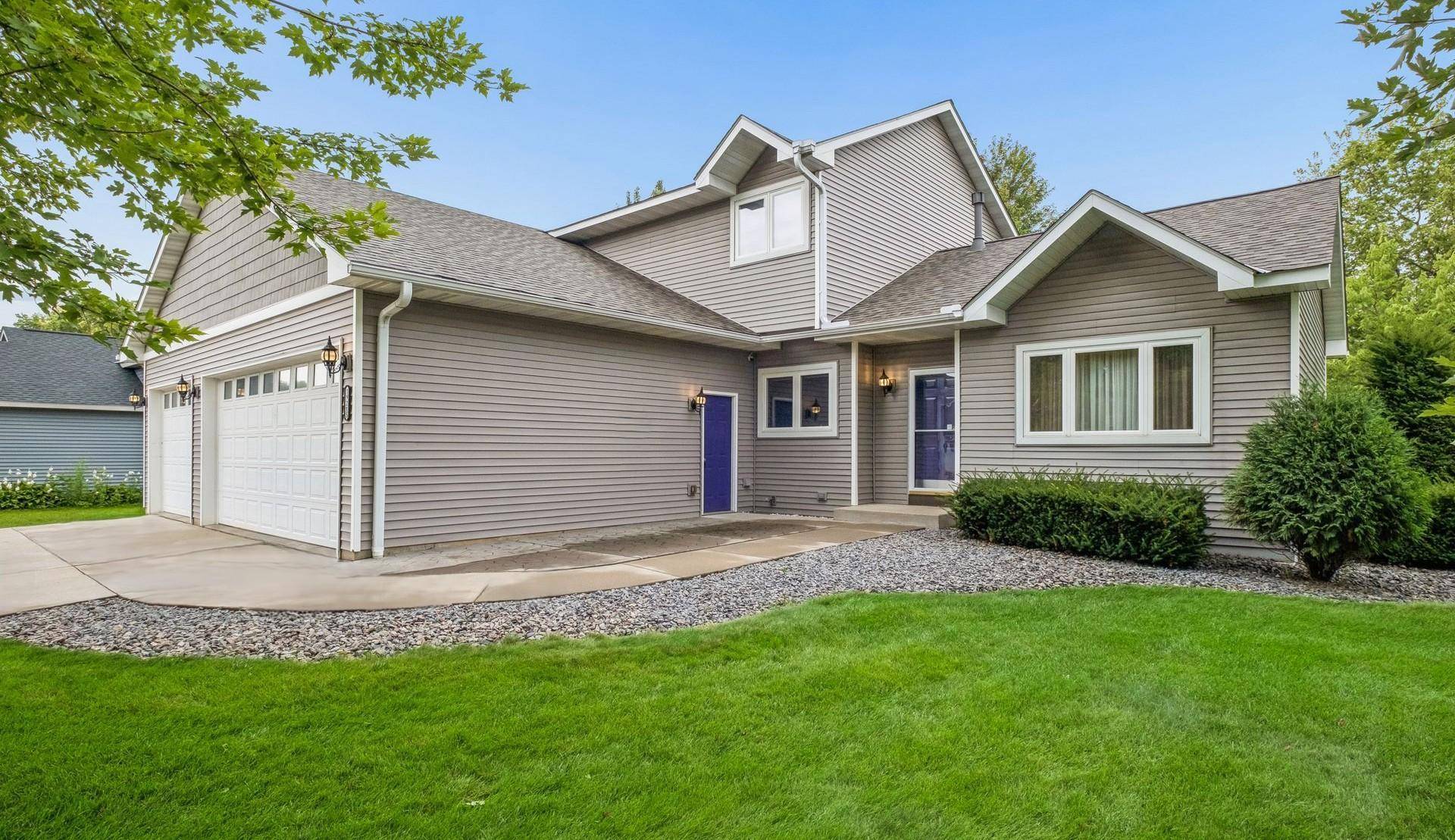 19215 English AVE, Farmington, MN 55024