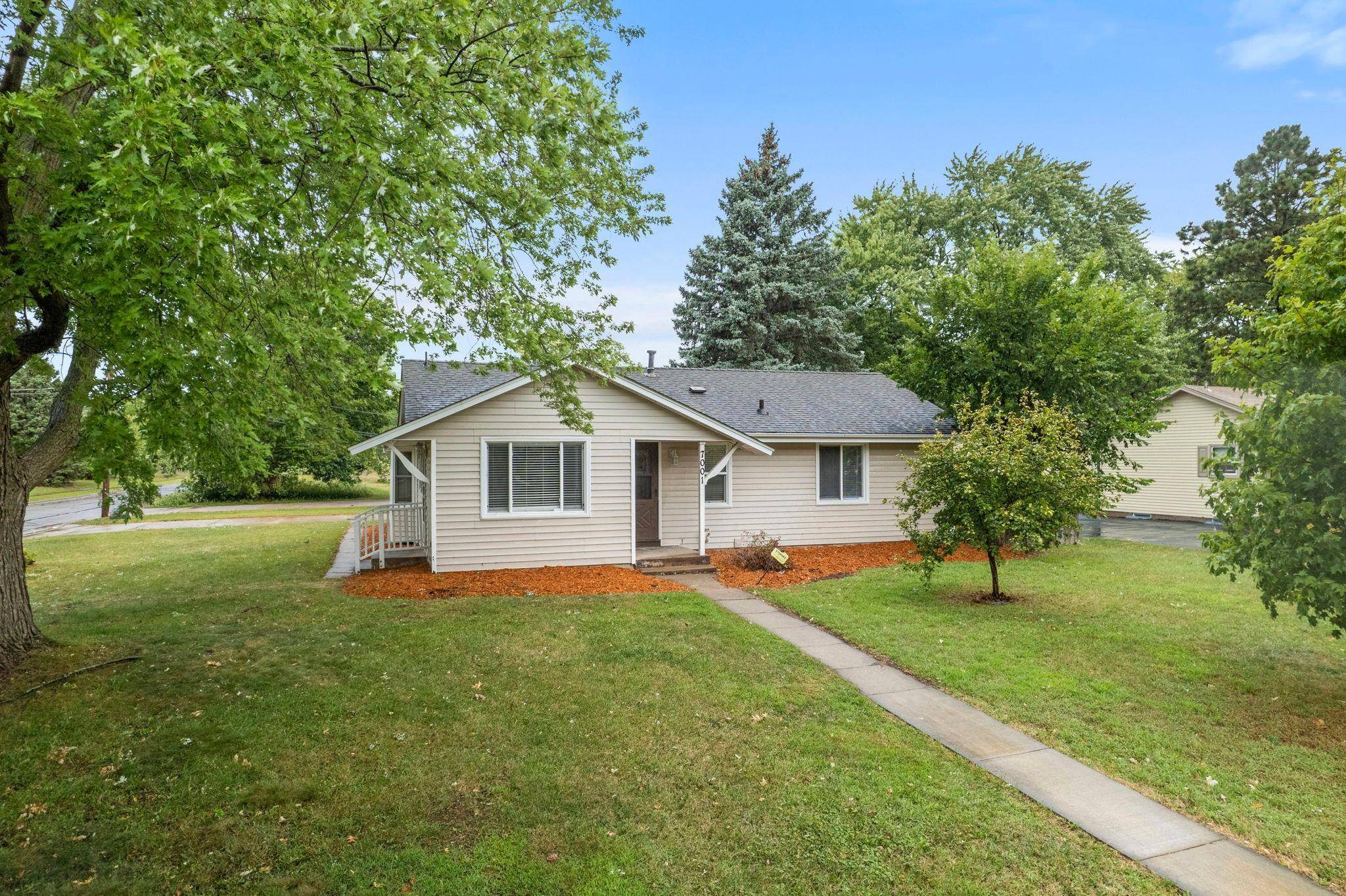 7001 Fremont AVE N, Brooklyn Center, MN 55430