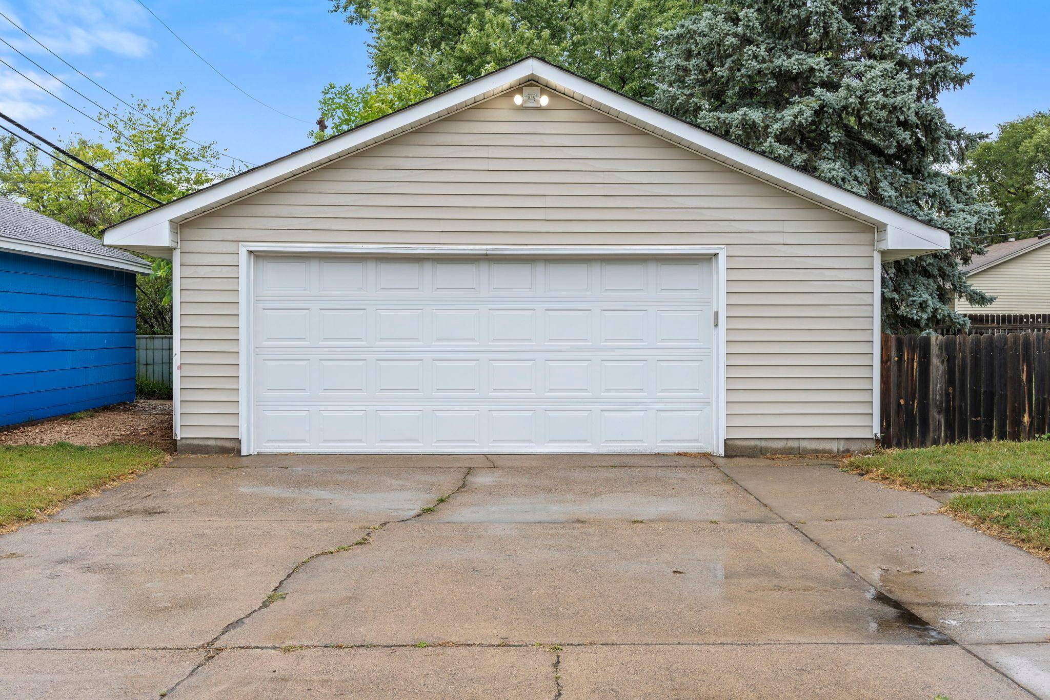 7001 Fremont AVE N, Brooklyn Center, MN 55430