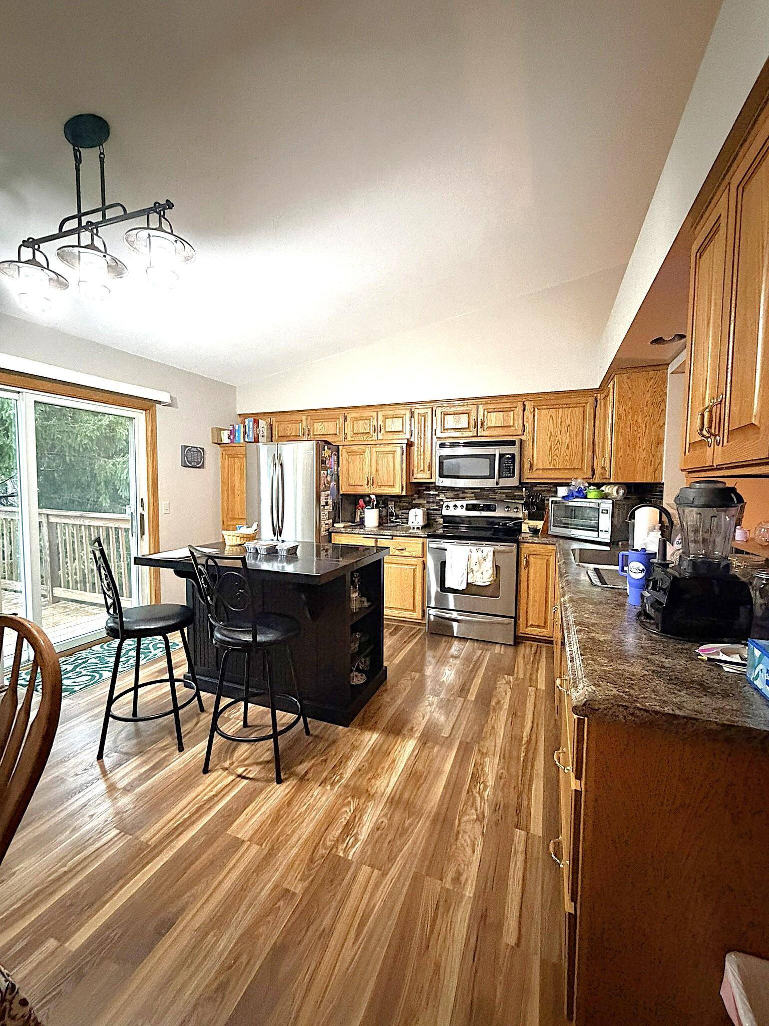 140 Orchard Manor DR SE, Plainview, MN 55964