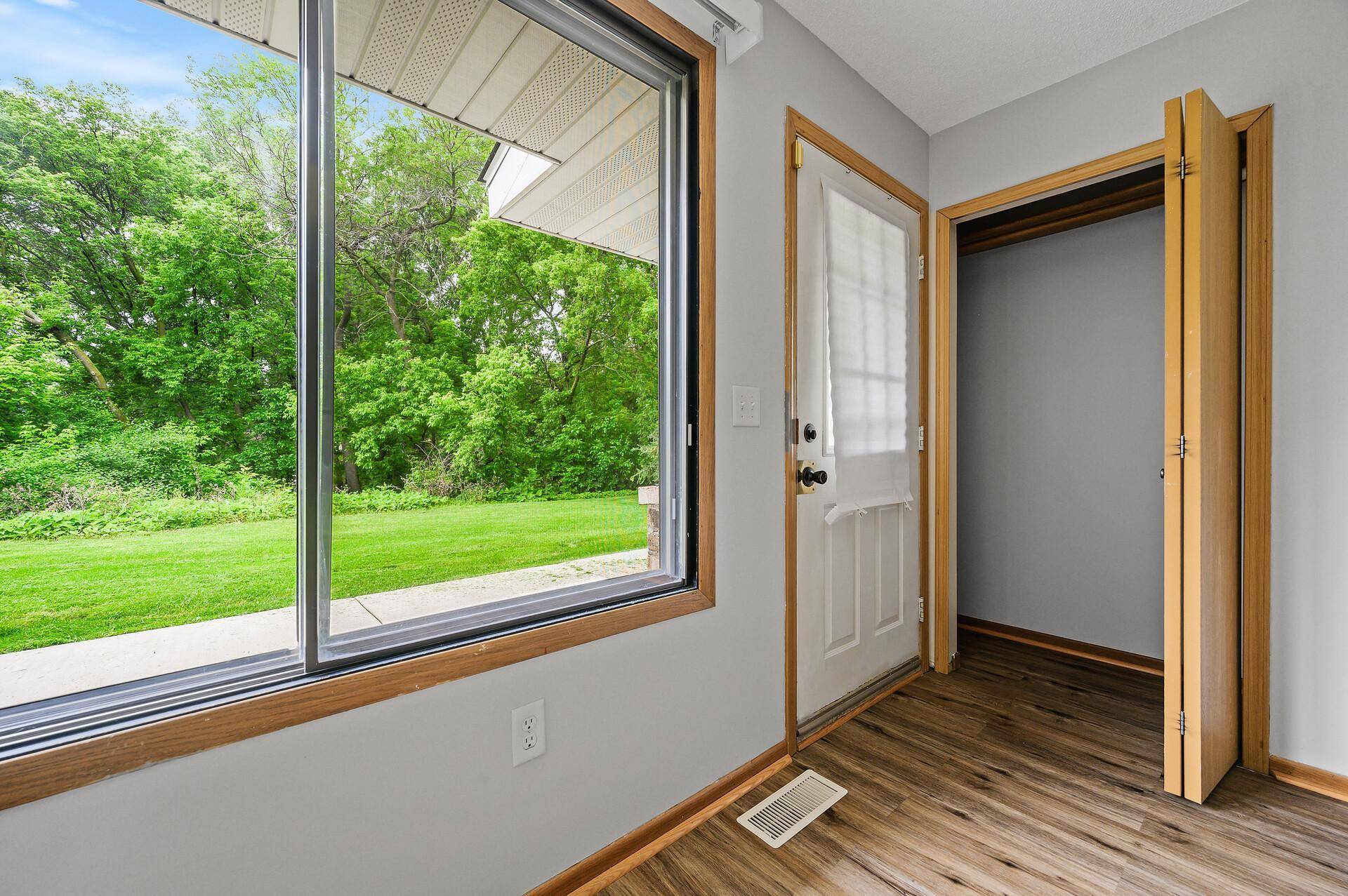 7553 Wedgewood WAY N, Maple Grove, MN 55311