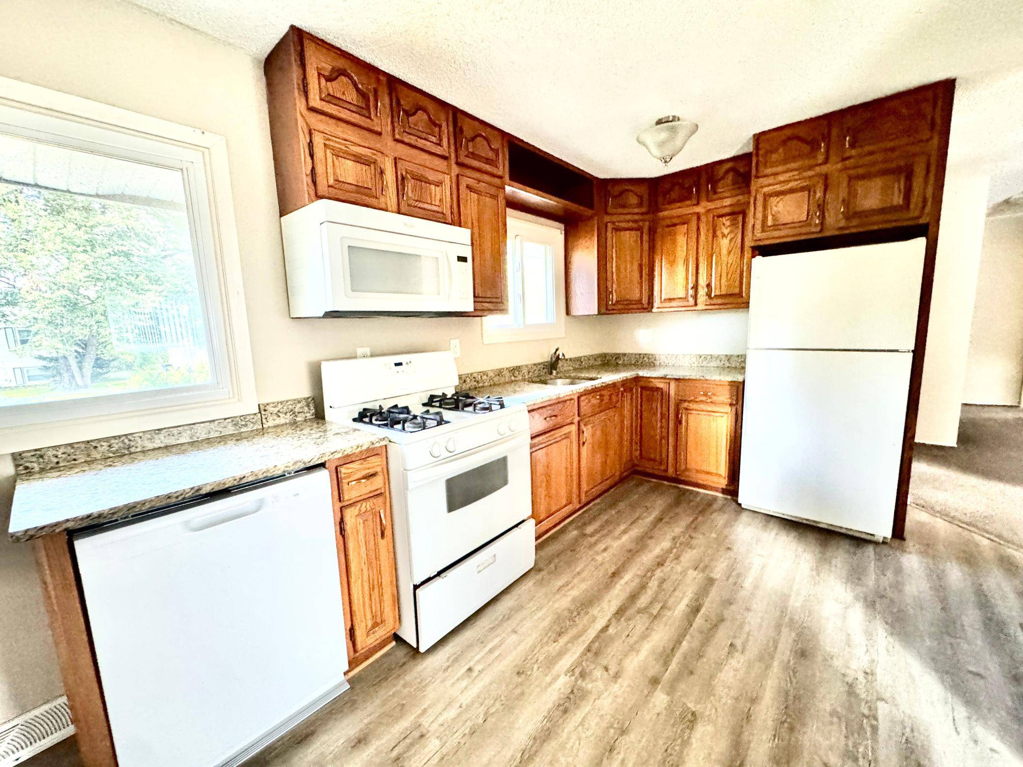 2001 Yellowstone TRL, Brooklyn Park, MN 55444