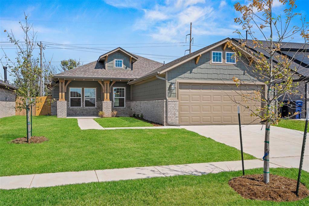 1329 SW 157th ST, Moore, OK 73170