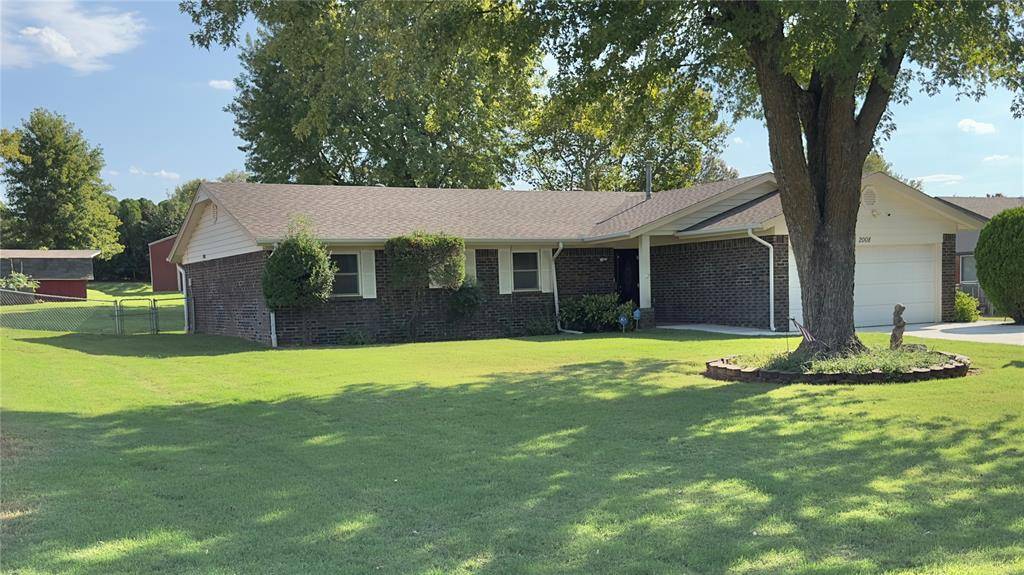 2008 W Cedar Ridge DR, Mustang, OK 73064