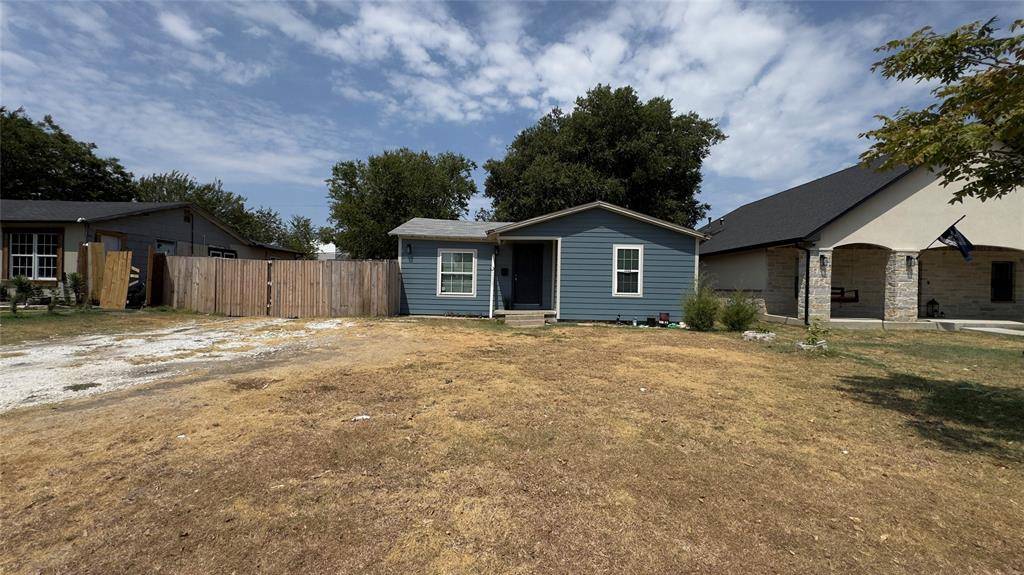 3229 Tom Ellen Street, Fort Worth, TX 76111