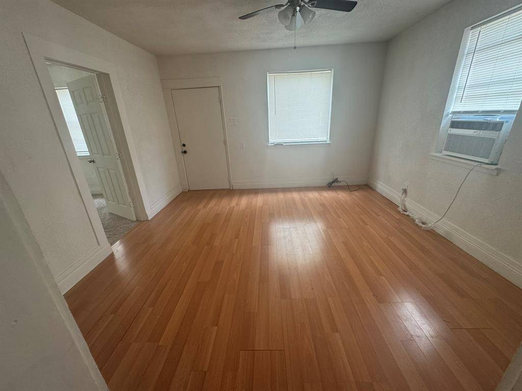 314 Arthur Street, Mcgregor, TX 76657