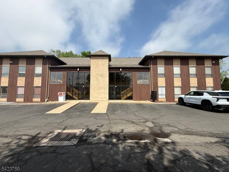 495 Union Ave, Middlesex Boro, NJ 08846