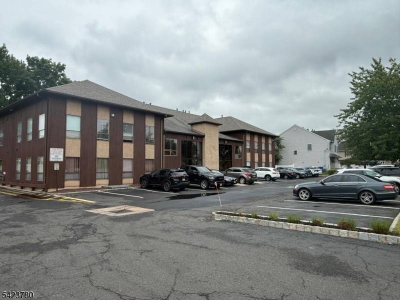 495 Union Ave, Middlesex Boro, NJ 08846