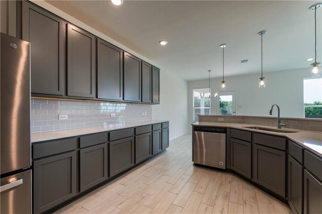 316 Los Cobos LN, Georgetown, TX 78626