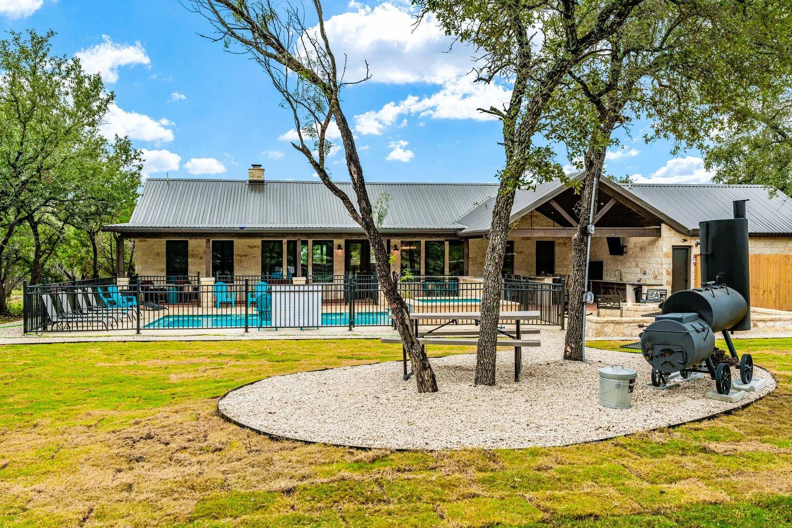 1718 Mountain Valley RD, Concan, TX 78838
