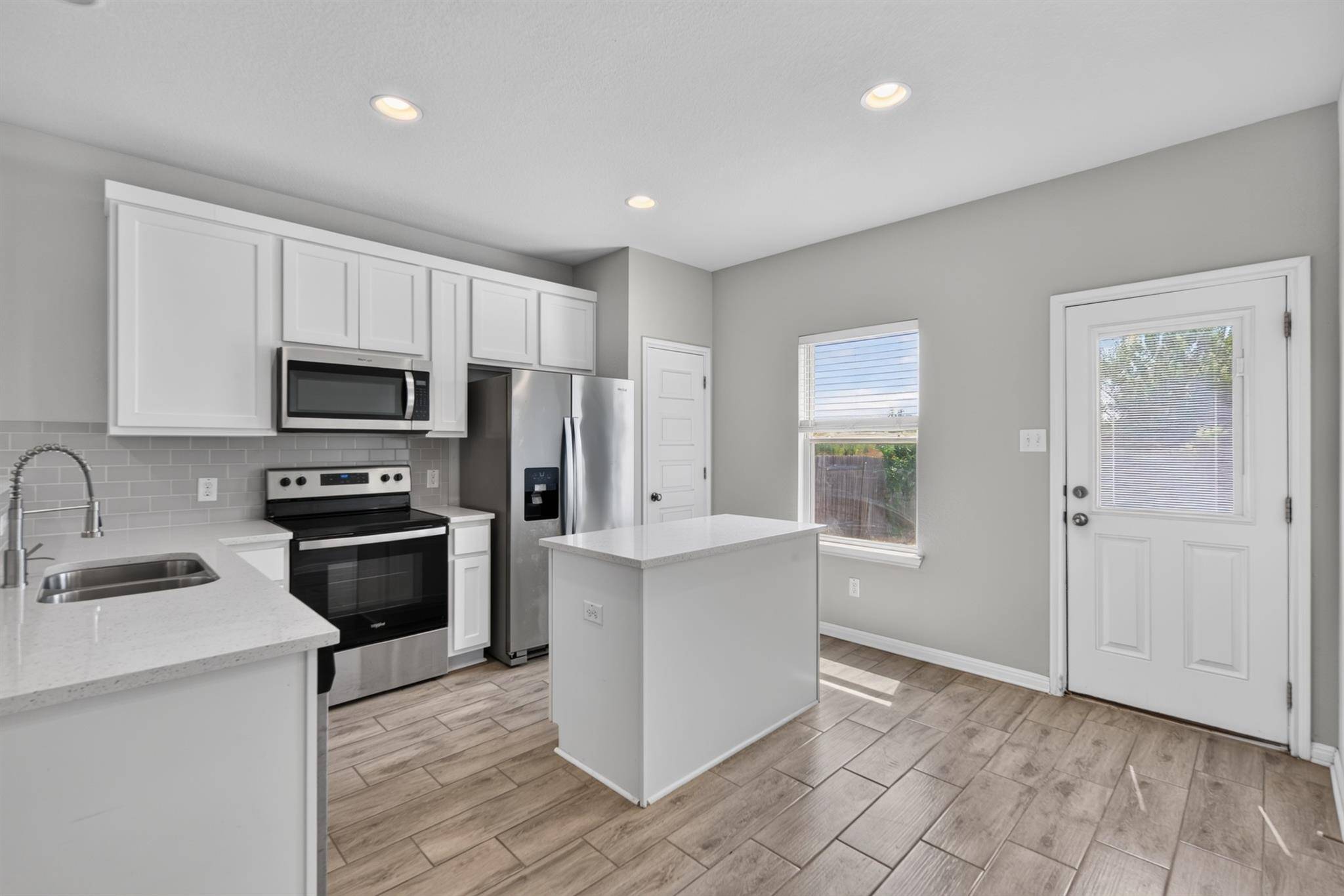 256 EL DORADO RD, Jarrell, TX 76537