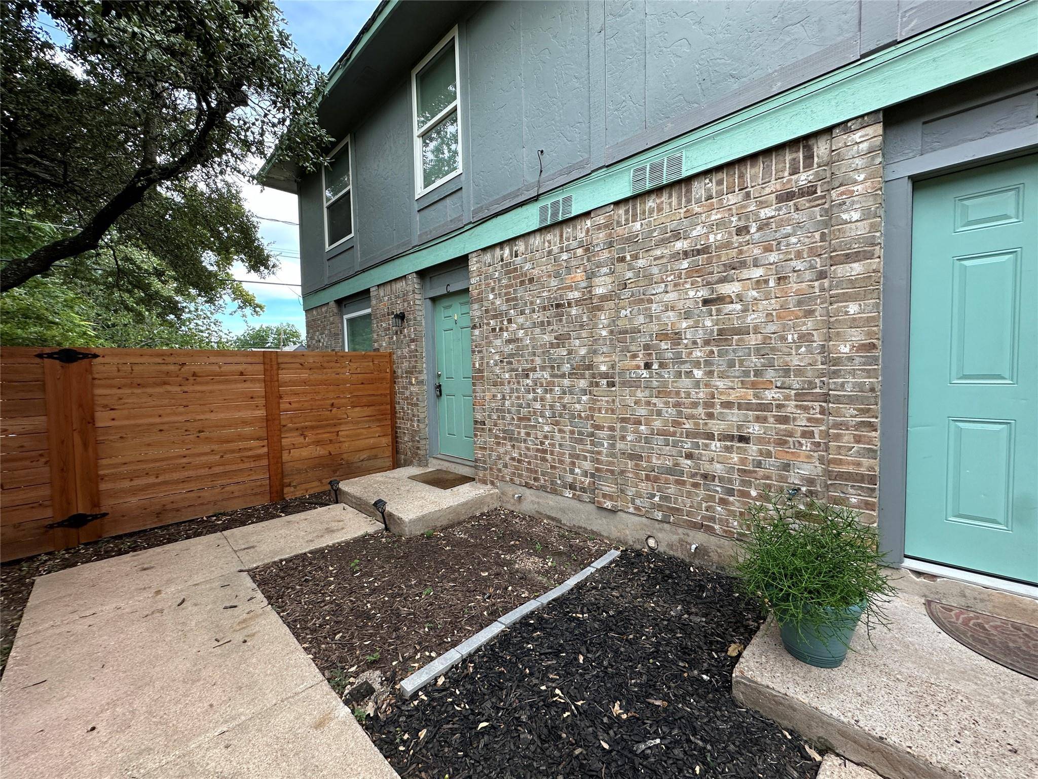 6003 Cougar DR #D, Austin, TX 78745