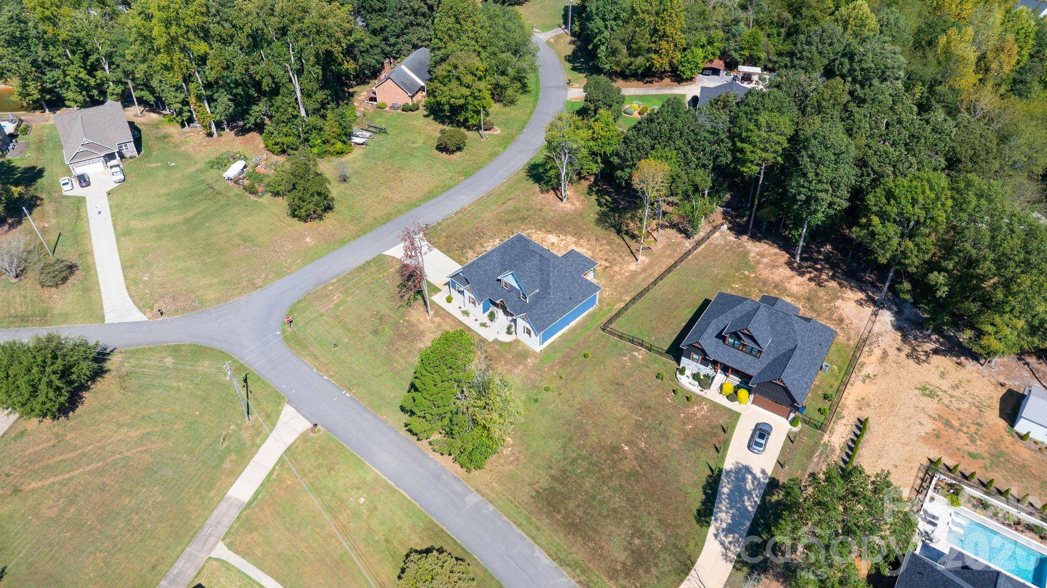 167 Harbor Point DR, Cherryville, NC 28021