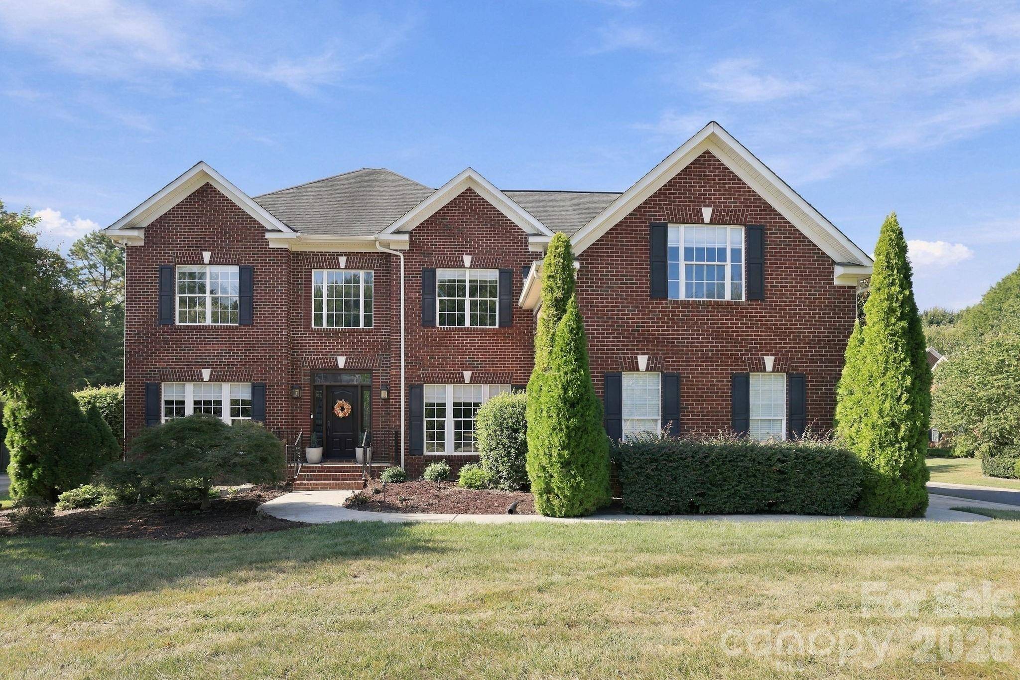 702 Carver Pond LN, Waxhaw, NC 28173