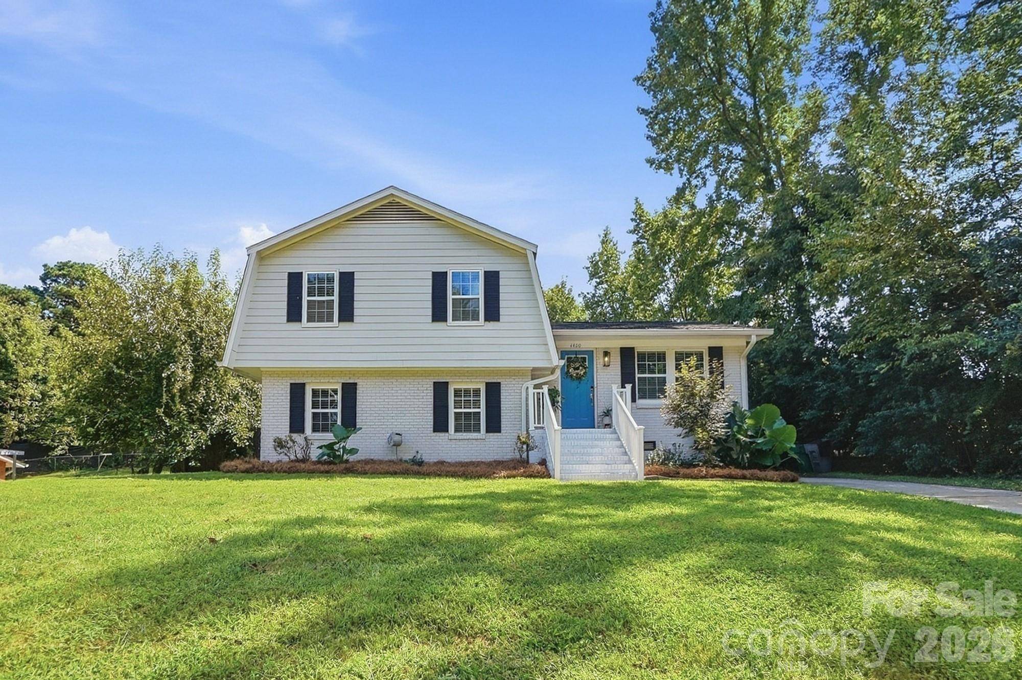 4400 Strangford AVE, Charlotte, NC 28215