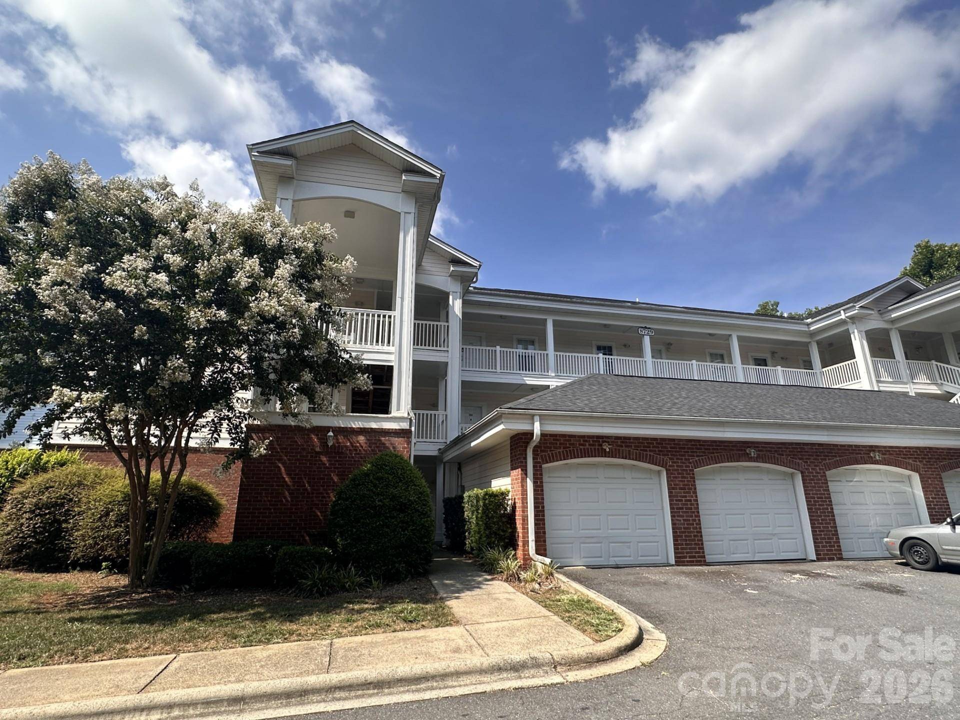8745 Coralbell LN, Charlotte, NC 28213