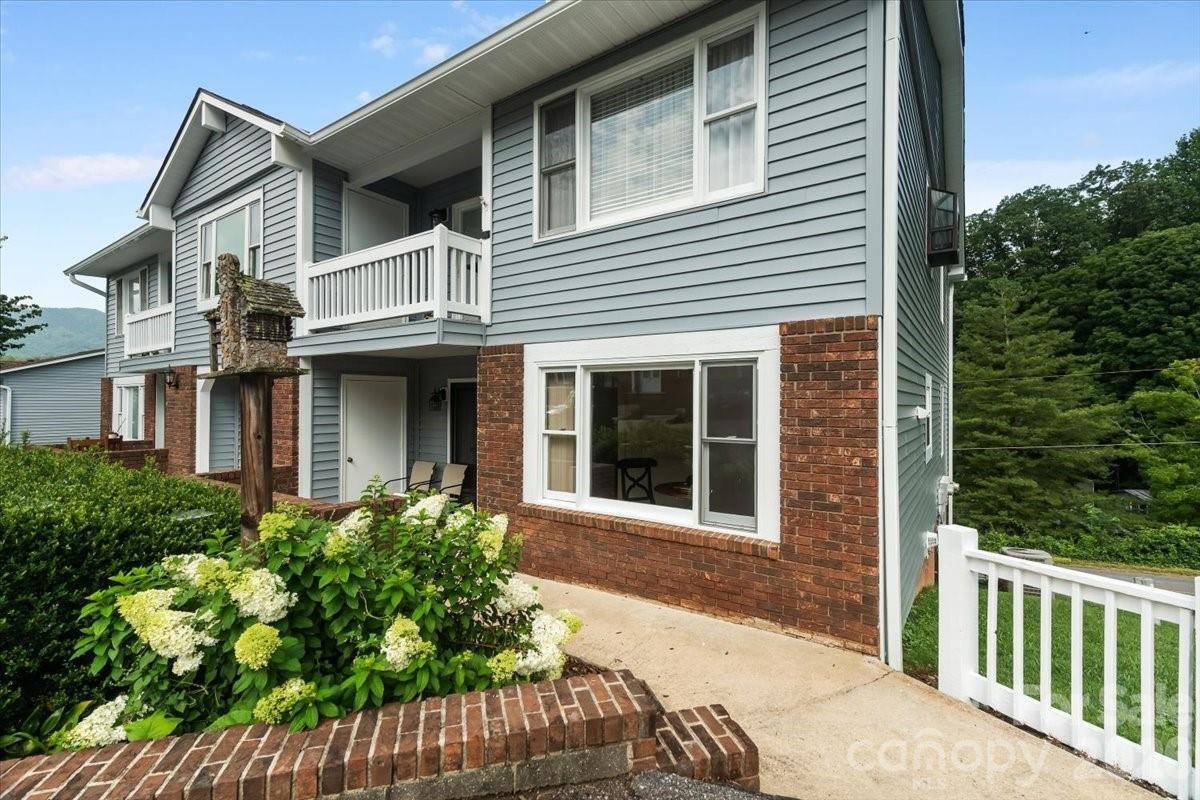 75 Nazarene WAY #2, Waynesville, NC 28785